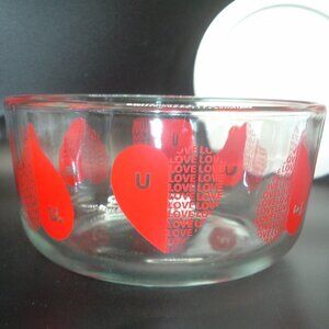 Pyrex “Me & U” Valentines 4 Cup Glass Storage Bowl w/ Lid - Love Heart Theme